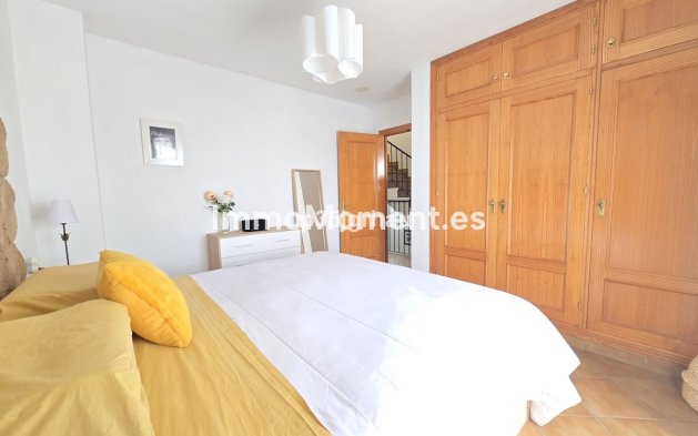 Bestaande woning - Geschakelde woning - Estepona  - Cancelada