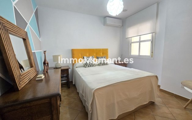 Bestaande woning - Geschakelde woning - Estepona  - Cancelada