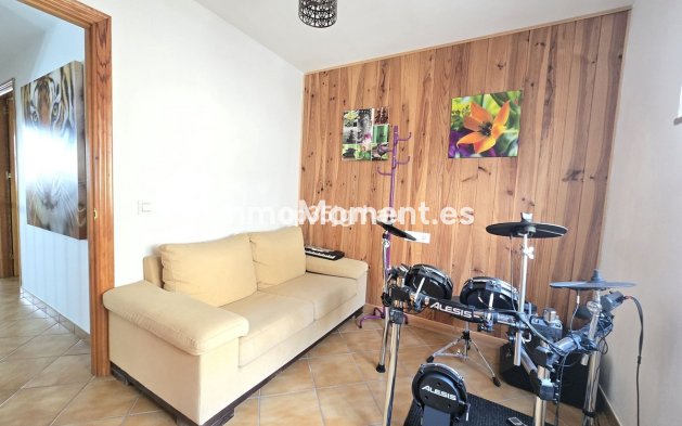 Bestaande woning - Geschakelde woning - Estepona  - Cancelada