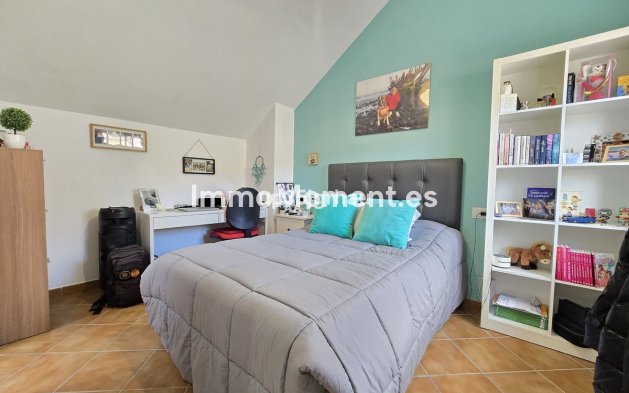 Bestaande woning - Geschakelde woning - Estepona  - Cancelada