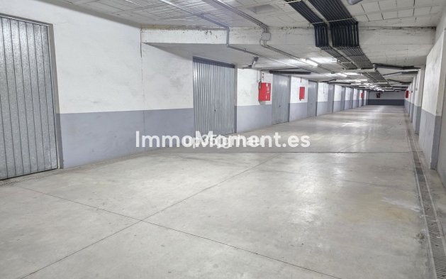 Bestaande woning - Geschakelde woning - Estepona  - Cancelada