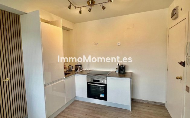 Resale - Apartment - Marbella - Nueva Andalucía