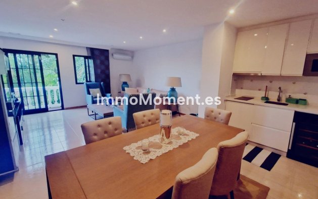 Resale - Villa - El Paraiso - New Golden Mile