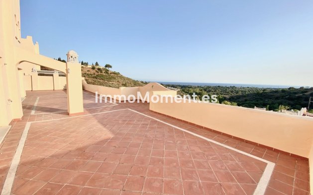 Resale - Apartment - Marbella - Elviria