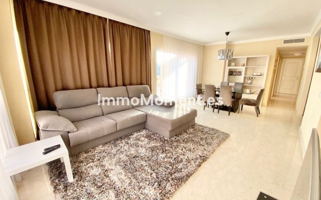 Resale - Apartment - Marbella - Elviria