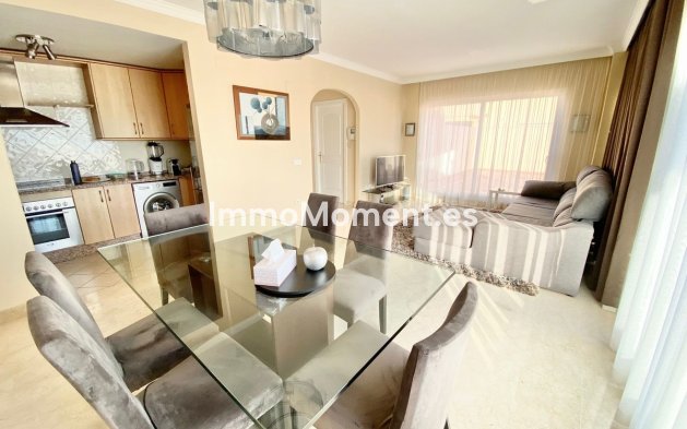 Resale - Apartment - Marbella - Elviria