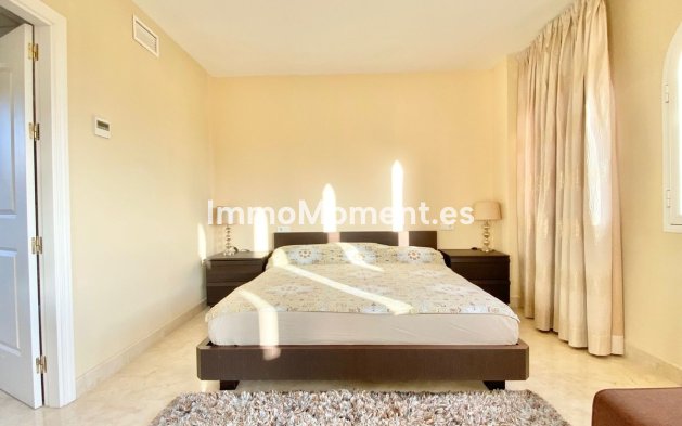 Resale - Apartment - Marbella - Elviria