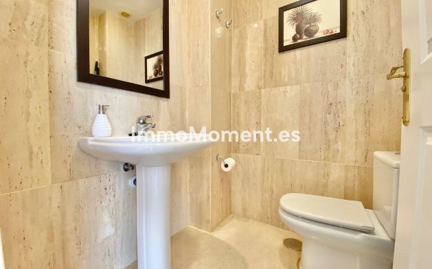 Resale - Apartment - Marbella - Elviria