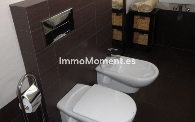 Bestaande woning - Geschakelde woning - Estepona  - Estepona Centro