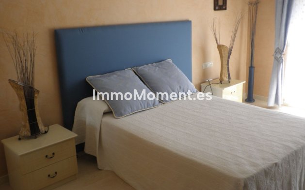 Bestaande woning - Geschakelde woning - Estepona  - Estepona Centro