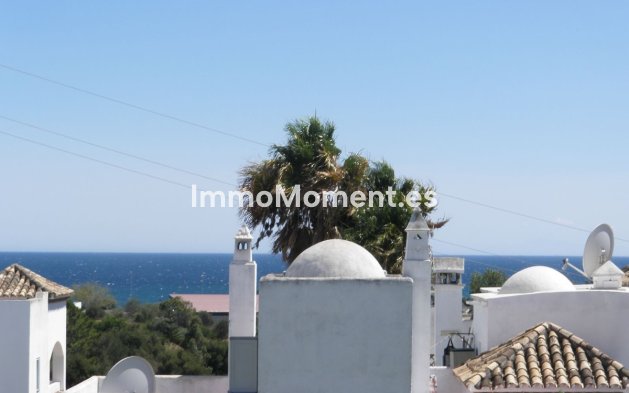 Bestaande woning - Geschakelde woning - Estepona  - Estepona Centro
