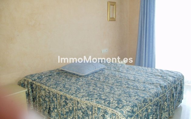 Bestaande woning - Geschakelde woning - Estepona  - Estepona Centro