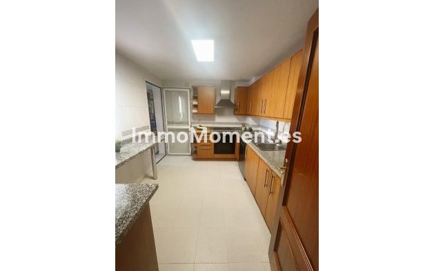 Revente - Maison mitoyenne - Estepona  - Atalaya