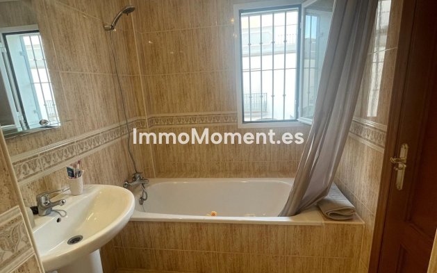 Revente - Maison mitoyenne - Estepona  - Atalaya