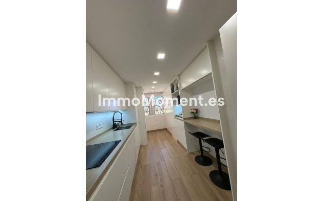 Bestaande woning - Appartement - Estepona  - Estepona Centro