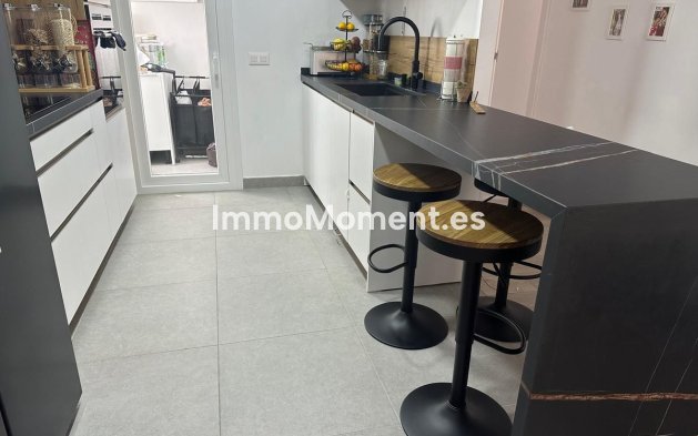 Wiederverkauf - Wohnung - Estepona  - Estepona Centro