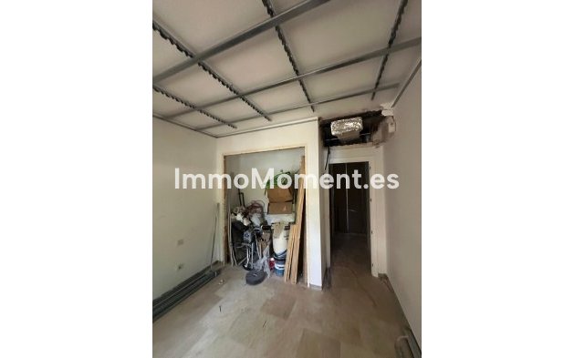 Resale - Apartment - Estepona - Benamara