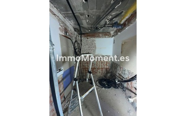 Resale - Apartment - Estepona - Benamara