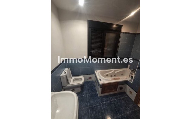 Revente - Villa - Estepona  - Estepona Centro