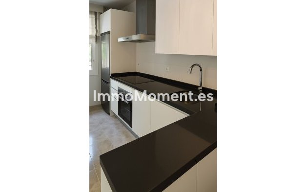 Wiederverkauf - Wohnung - Marbella - Nueva Andalucía