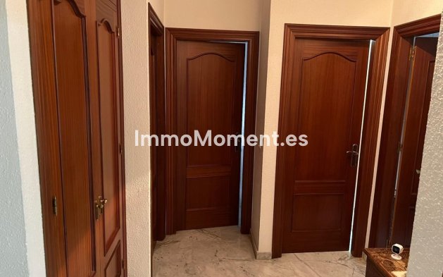 Wiederverkauf - Villa - Marbella - Nueva Andalucía