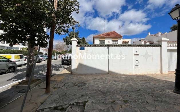 Wiederverkauf - Villa - Marbella - Nueva Andalucía