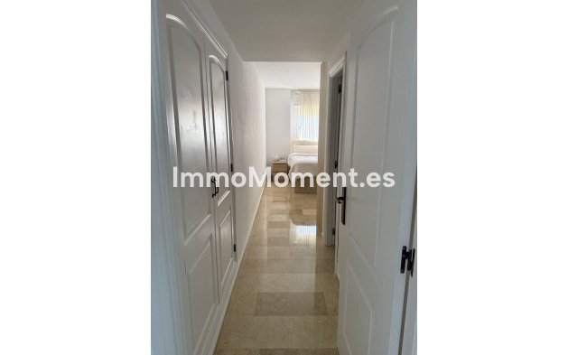 Revente - Appartement - Estepona  - Atalaya