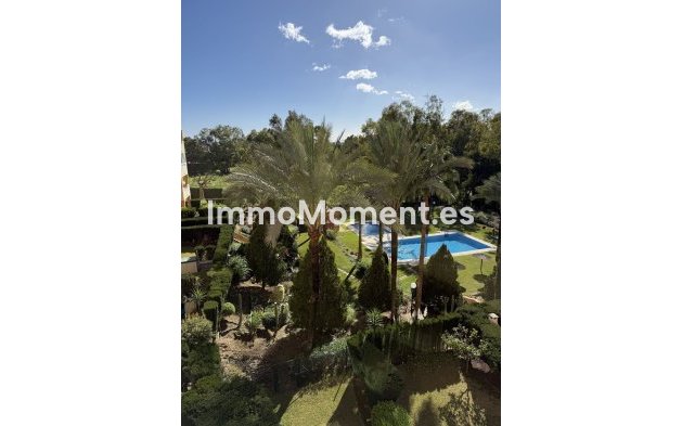Revente - Appartement - Estepona  - Atalaya