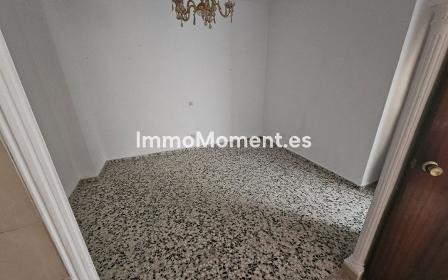 Wiederverkauf - Villa - Estepona  - Estepona Centro