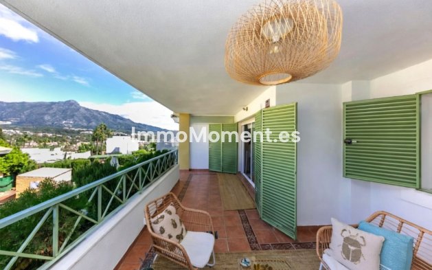 Resale - Apartment - Marbella - Las Brisas