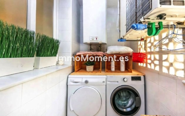 Resale - Apartment - Marbella - Las Brisas