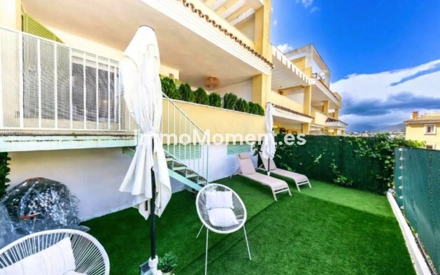 Resale - Apartment - Marbella - Las Brisas
