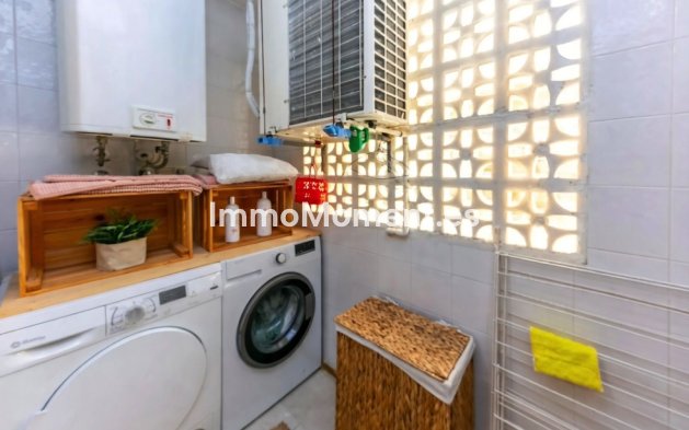 Resale - Apartment - Marbella - Las Brisas