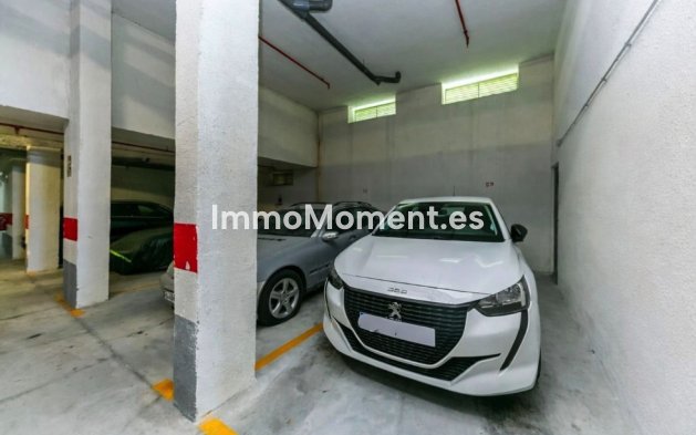 Resale - Apartment - Marbella - Las Brisas