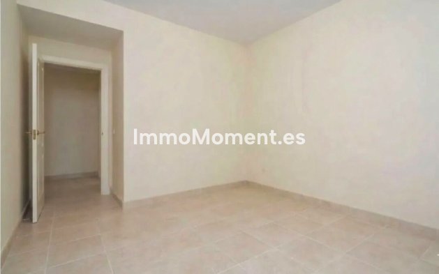 Revente - Appartement - Estepona  - Atalaya