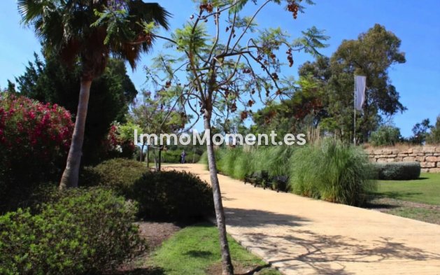 Revente - Appartement - Estepona  - Atalaya