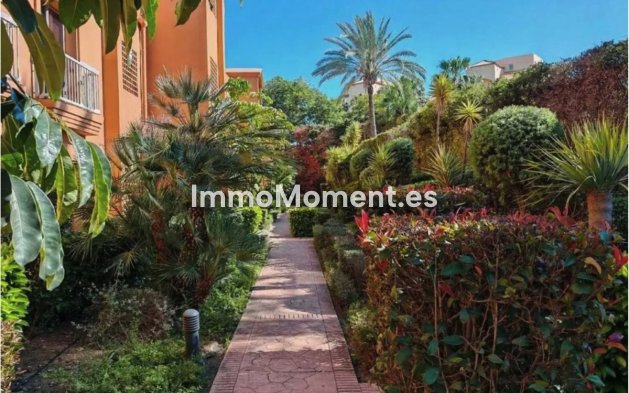 Revente - Appartement - Estepona  - Atalaya