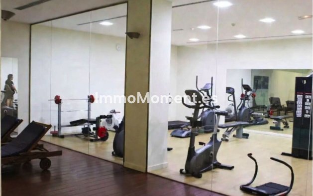 Revente - Appartement - Estepona  - Atalaya