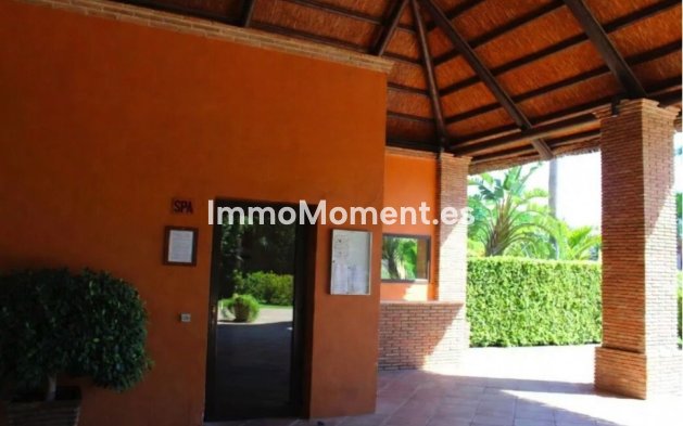 Revente - Appartement - Estepona  - Atalaya