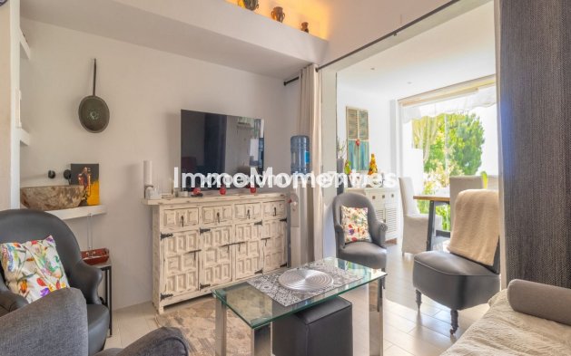 Bestaande woning - Vrijstaande villa - Estepona  - Estepona Centro