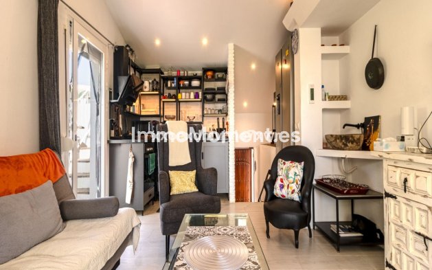 Bestaande woning - Vrijstaande villa - Estepona  - Estepona Centro