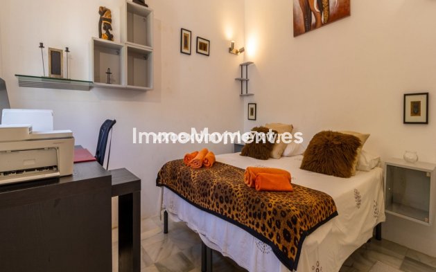 Bestaande woning - Vrijstaande villa - Estepona  - Estepona Centro