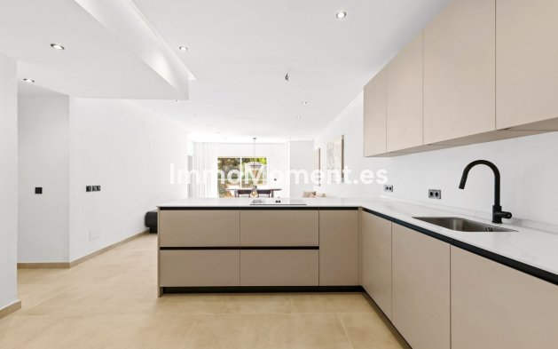 Revente - Appartement - Marbella - Nueva Andalucía