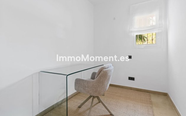 Revente - Appartement - Marbella - Nueva Andalucía