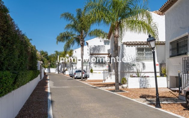 Resale - Townhouse - Marbella - Puerto Banús