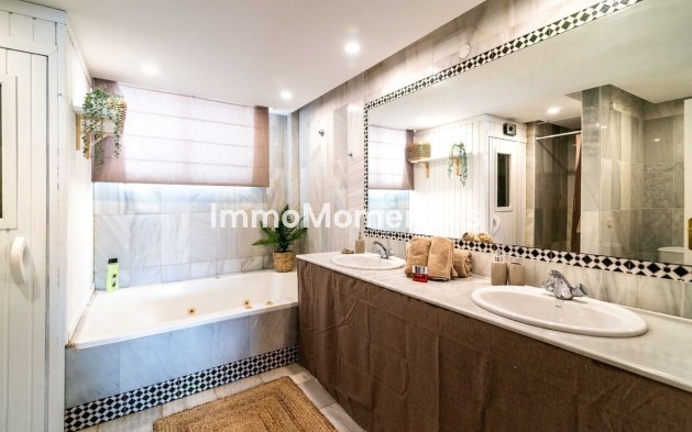 Resale - Townhouse - Marbella - Puerto Banús