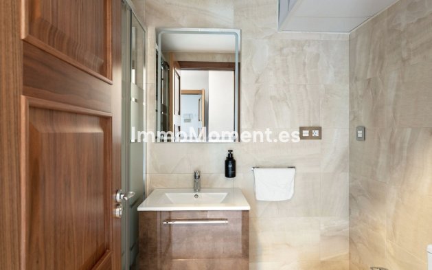 Wiederverkauf - Wohnung - Marbella - Nueva Andalucía