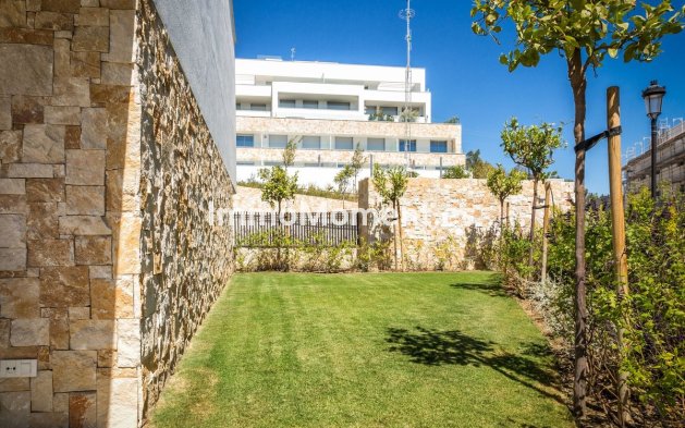 Resale - Townhouse - Estepona - Estepona Centro