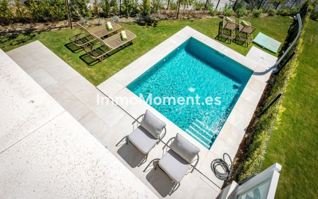 Resale - Townhouse - Estepona - Estepona Centro