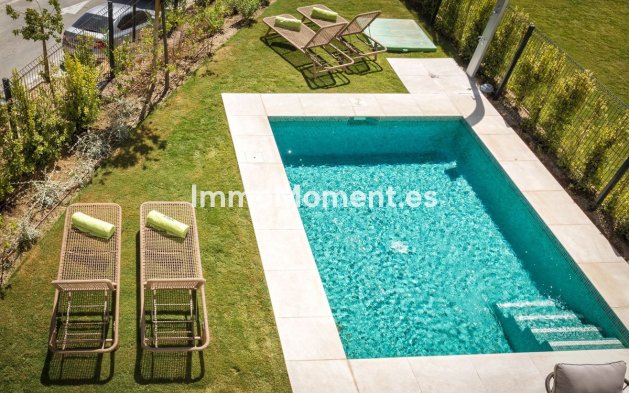 Resale - Townhouse - Estepona - Estepona Centro